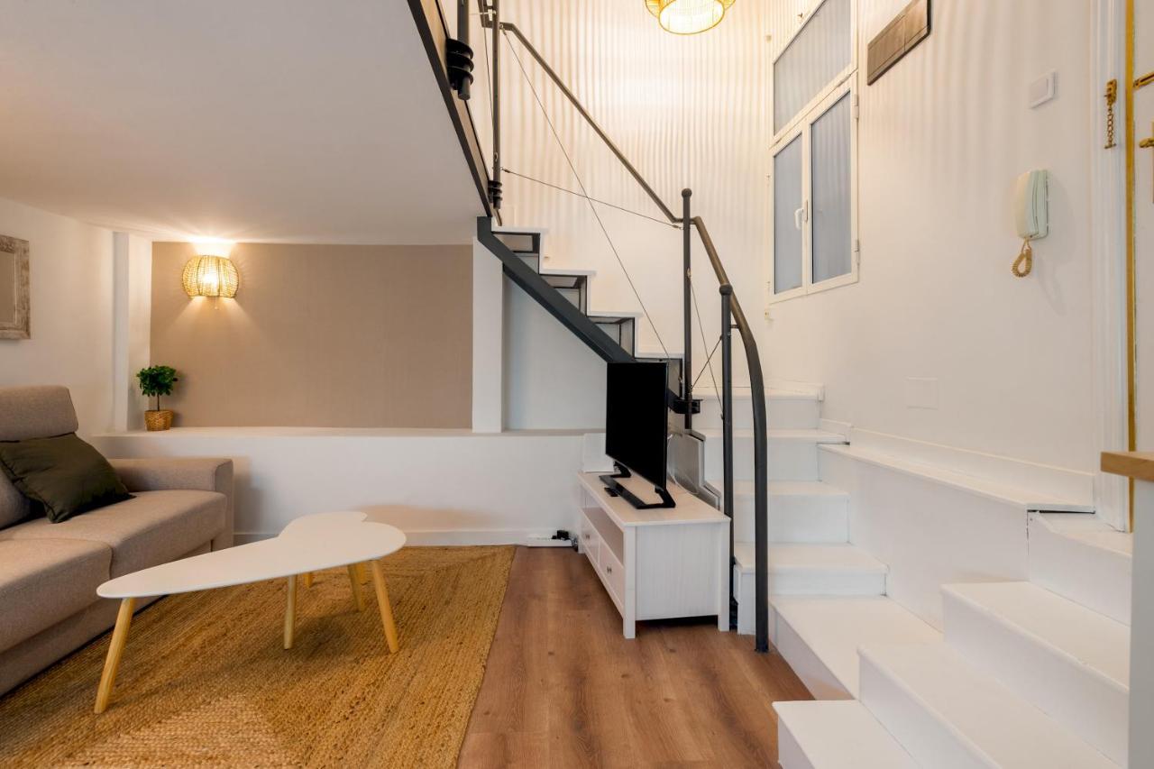 1 Bedroom 1 Bathroom Furnished - Lavapies - Duplex Мадрид Екстериор снимка