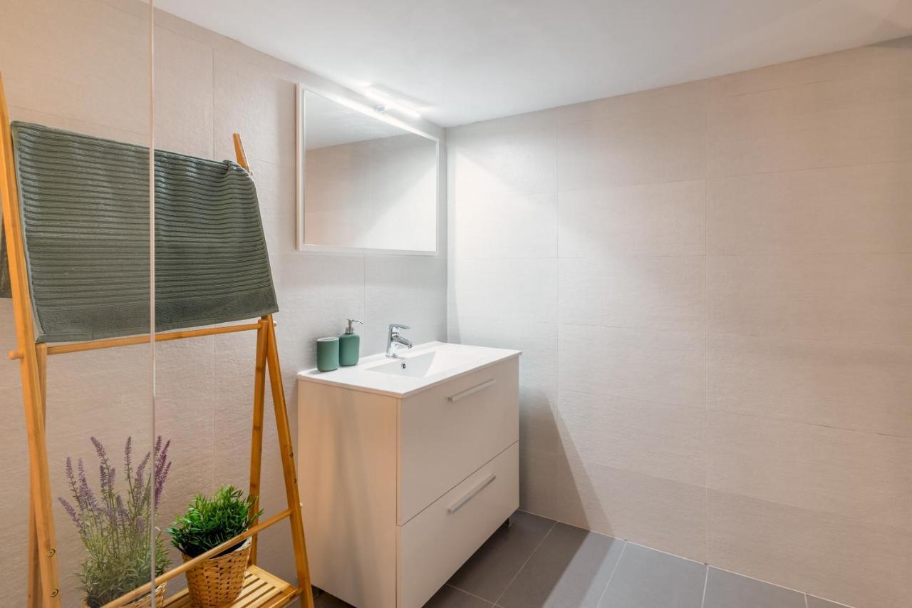 1 Bedroom 1 Bathroom Furnished - Lavapies - Duplex Мадрид Екстериор снимка